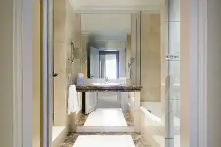 Le Meridien Barcelona - 46