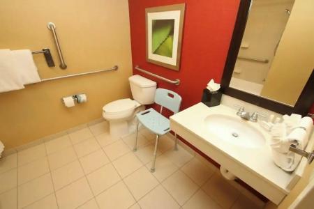 Courtyard Chesapeake Greenbrier - 7