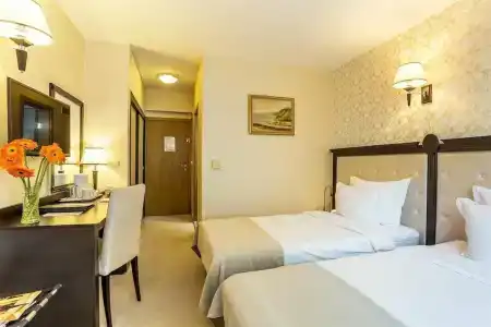 Best Western Lozenetz - 77