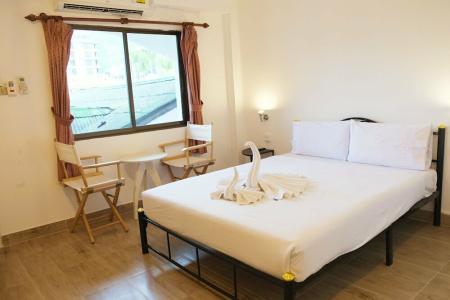myPatong Social Hostel - 98
