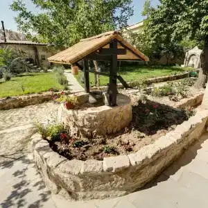 Sarnich Cave Suites - 3