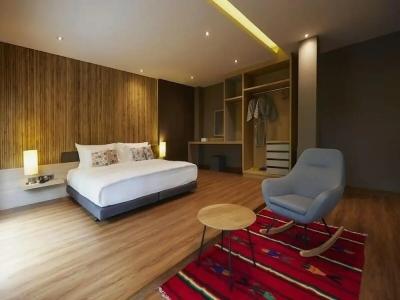 Sand Dollar Boutique - 10