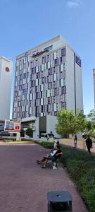 Premier Inn Dubai Barsha Heights - 50