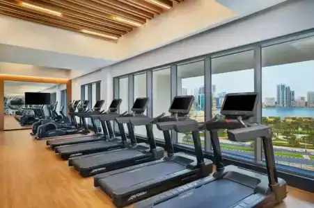 DoubleTree by Hilton Sharjah Waterfront And Residences - 14