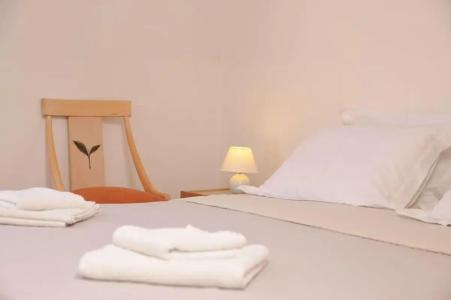 Acropolis Ami Boutique - 49