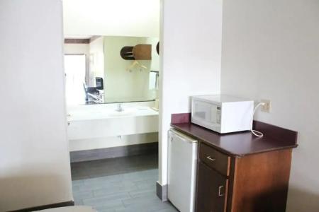 Texas Inn Downtown McAllen - 90