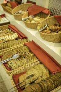 May Flower Apart - 96