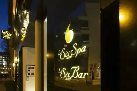 Le Six - 5