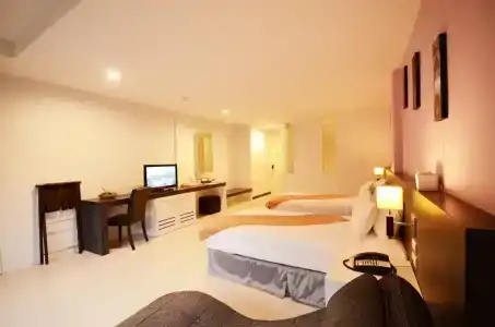 The Lantern Resorts Patong - SHA Extra Plus - 61