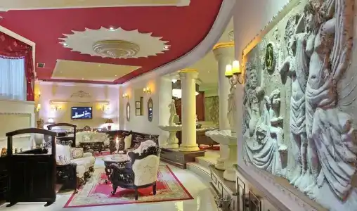 Queen's Astoria Design - 84