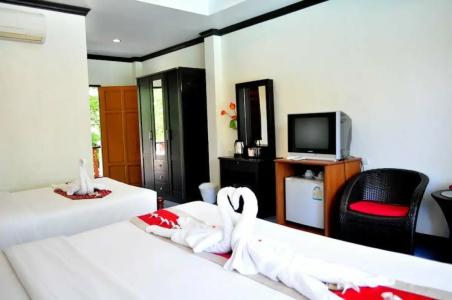 Lanta Seafront Resort - 29