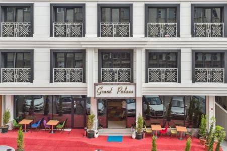 Grand Palace - 1