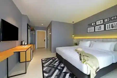 Ruenthip Pattaya - 69