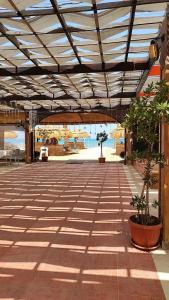 Ali Baba Palace -Families and Couples Only- - 98