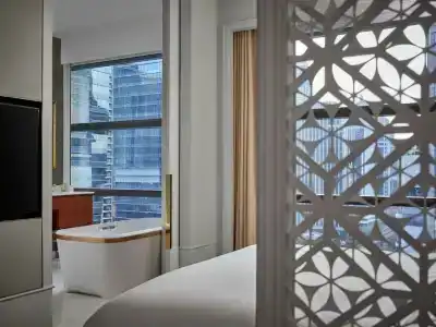 Rosewood Bangkok - 19