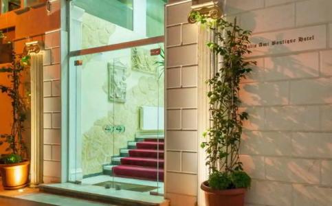 Acropolis Ami Boutique - 43
