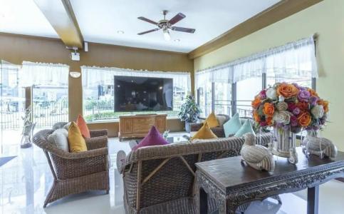 Sabai Inn - 70