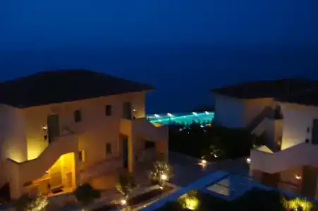 Emelisse Nature Resort - 9