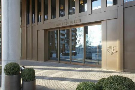 Empire Riverside - 17