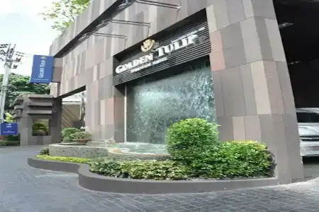 Golden Tulip Sovereign Bangkok - 8