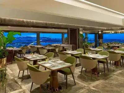 Movenpick Istanbul Bosphorus - 8