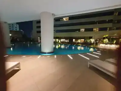 Al Jaddaf Rotana Suite