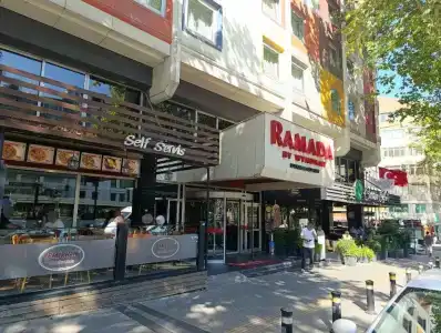 Ramada by Wyndham Istanbul Old City - 38