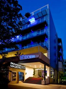 Panama Majestic - 55