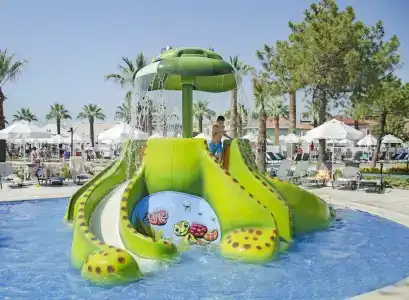 Palm Wings Kusadasi Beach Resort&Spa - 2