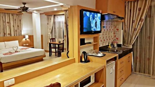 Green Harbor & Service Apartment - 56