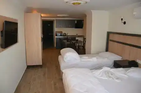 Piyes Otel - 75