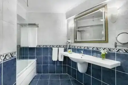 Marti La Perla - Adult Only+16 - 10