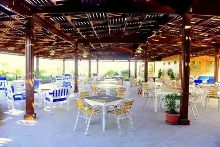 Hawaii Paradise Aqua Park Resort - Families and Couples Only - 4