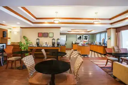 Ramada by Wyndham Abu Dhabi Downtown - 49