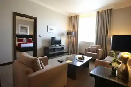 Ramada by Wyndham Abu Dhabi Downtown - 56