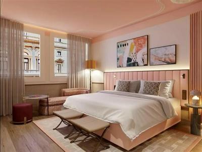 Grand Central, Small Luxurys - 40