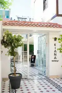 KIANA KALEİÇİ - 54