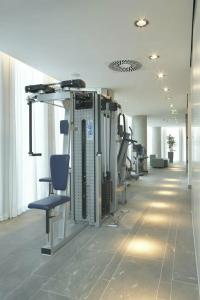 Empire Riverside - 25