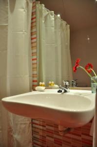 Hostal Ballesta - 57