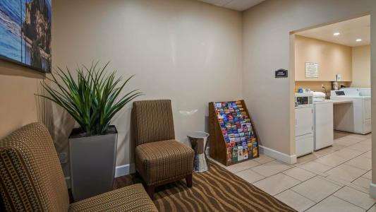 Best Western Plus South Coast Inn - 57