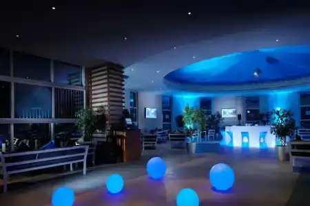 Grand Millennium Al Wahda and Executive Apartments Abu Dhabi - 3