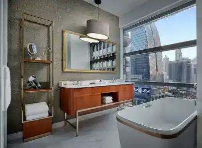 Rosewood Bangkok - 10