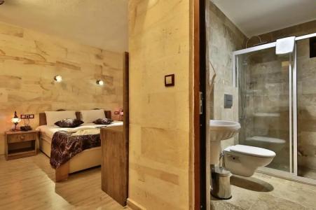 Yusuf Bey House - 76