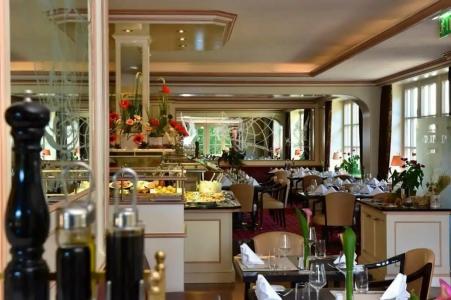 Courtyard by Marriott Hamburg Airport - 84