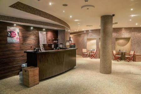 Cosmopolitan & Wellness - 66