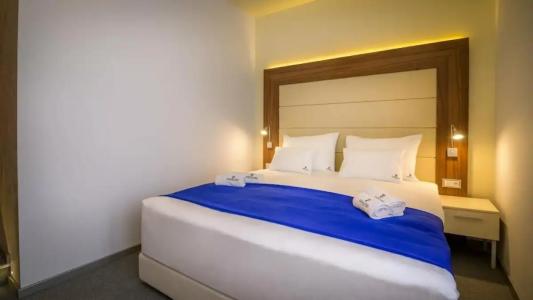 Privilege Suites by Central Park - 68