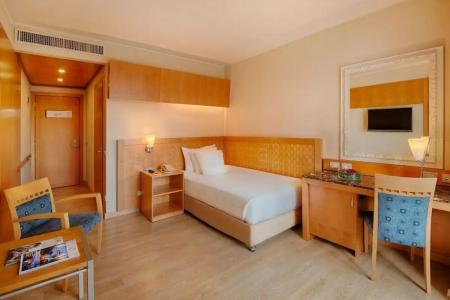 NH Collection Genova Marina - 12