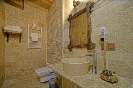 Risus Cave Suites - 25