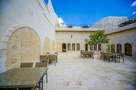 PALMYRA BOUTIQUE - 46