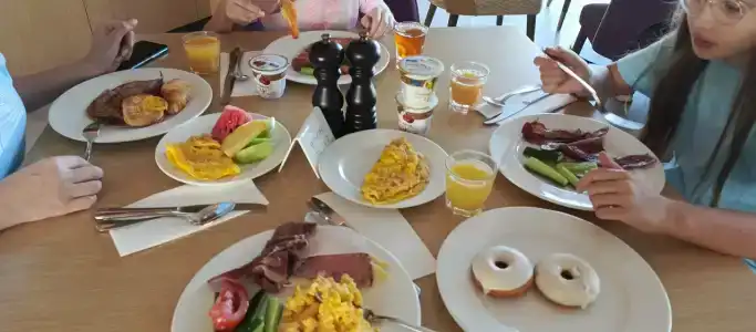 Premier Inn Dubai Ibn Battuta Mall - 90